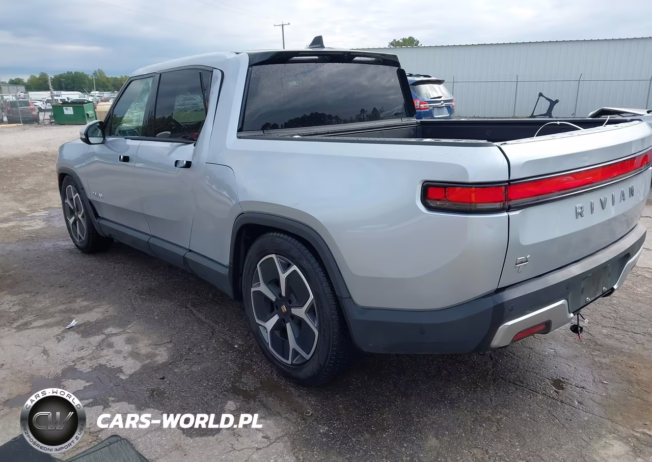 2023 Rivian R1T Adventure-Adventure Dual Motor Large Pack-Adventure Dual Motor Max Pack VIN:7FCTGBAA2PN026859 - 3