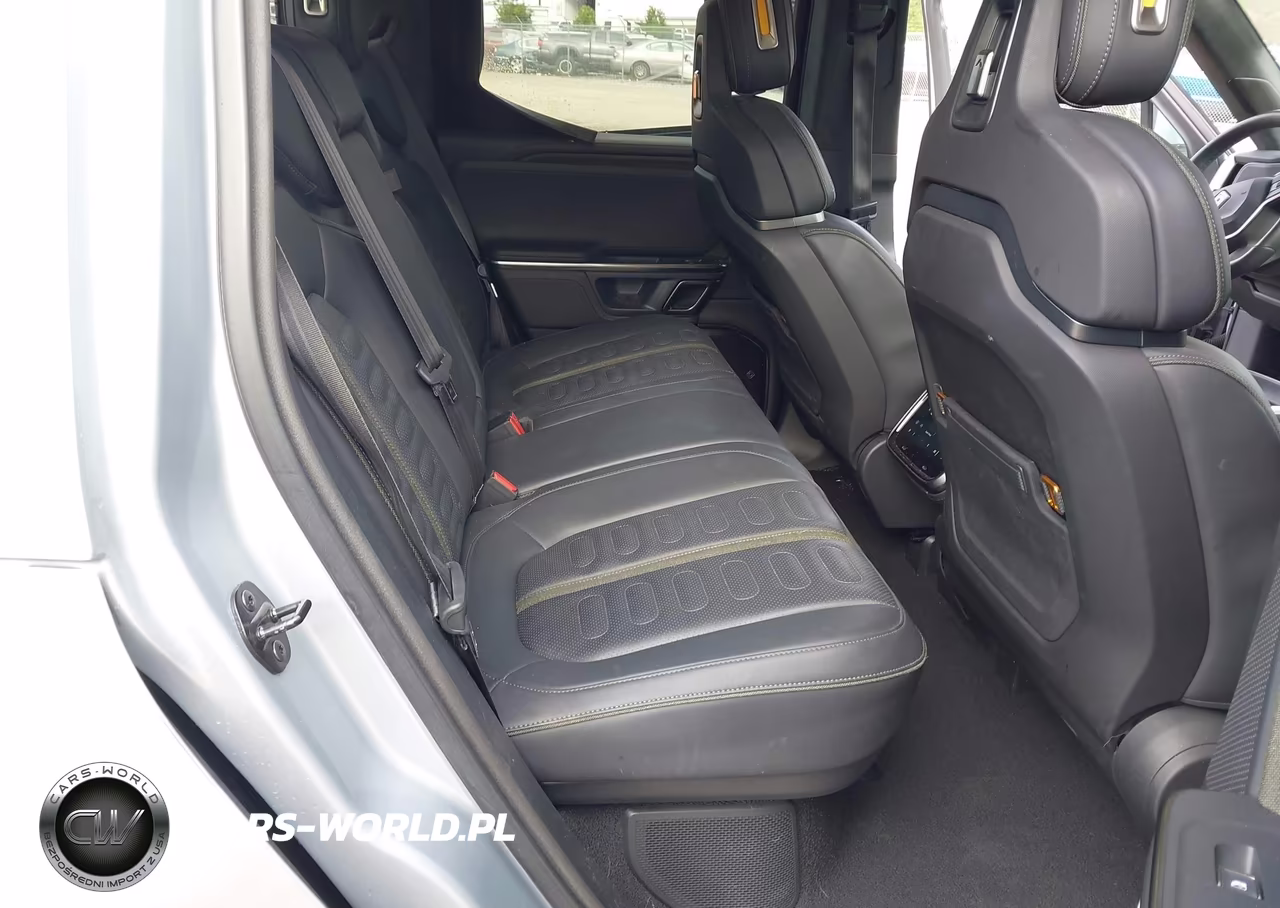 2023 Rivian R1T Adventure-Adventure Dual Motor Large Pack-Adventure Dual Motor Max Pack VIN:7FCTGBAA2PN026859 - 8