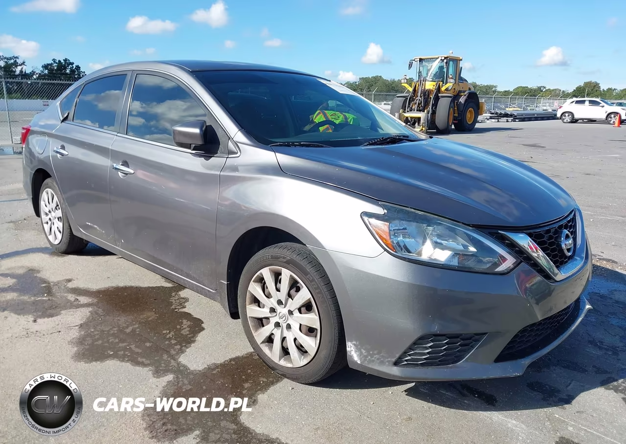 2018 Nissan Sentra S – zdjęcie 1 z 11