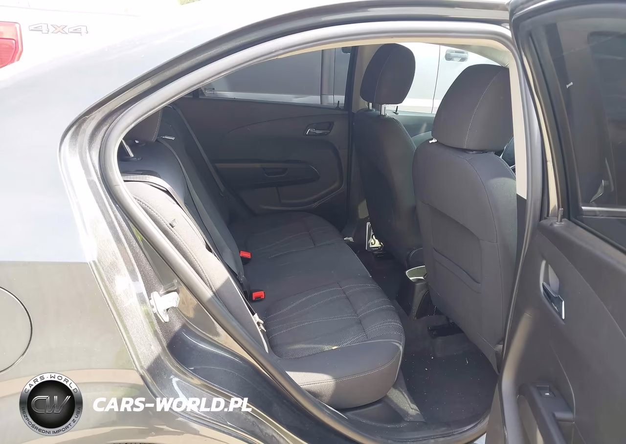 2019 Chevrolet Sonic Lt Auto VIN:1G1JD5SB7K4101349 - 8