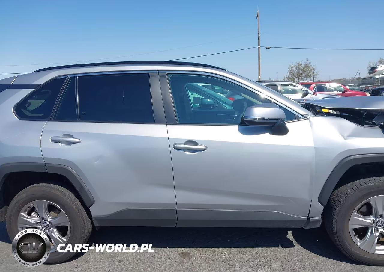 2024 Toyota Rav4 Xle VIN:2T3P1RFVXRC480576 - 13