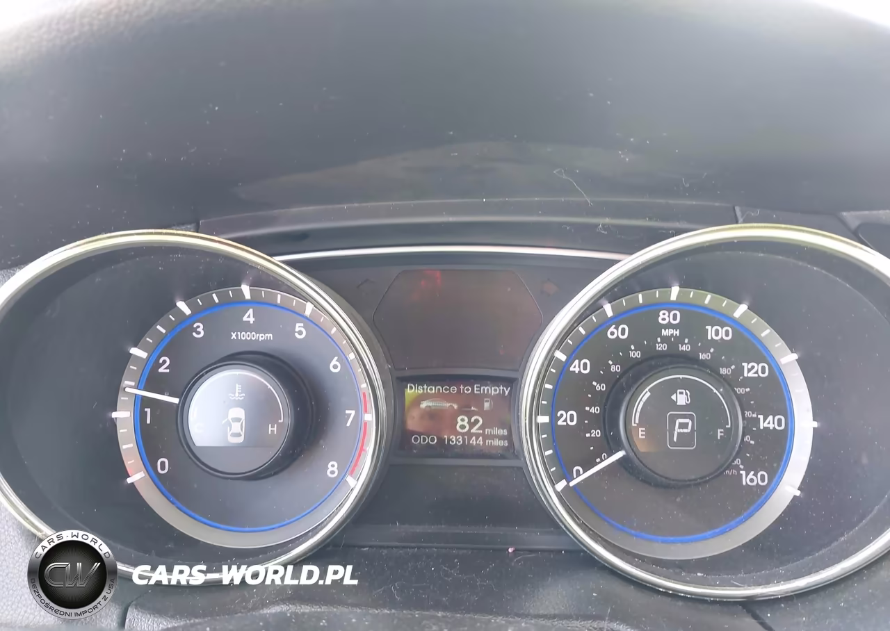 2011 Hyundai Sonata Limited VIN:5NPEC4ACXBH218692 - 7