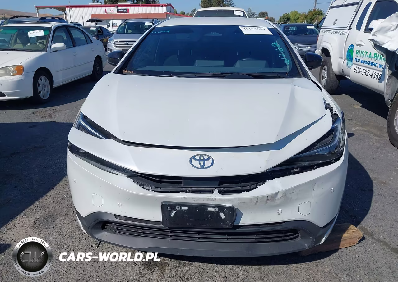 2024 Toyota Prius Le VIN:JTDACAAU3R3029667 - 12