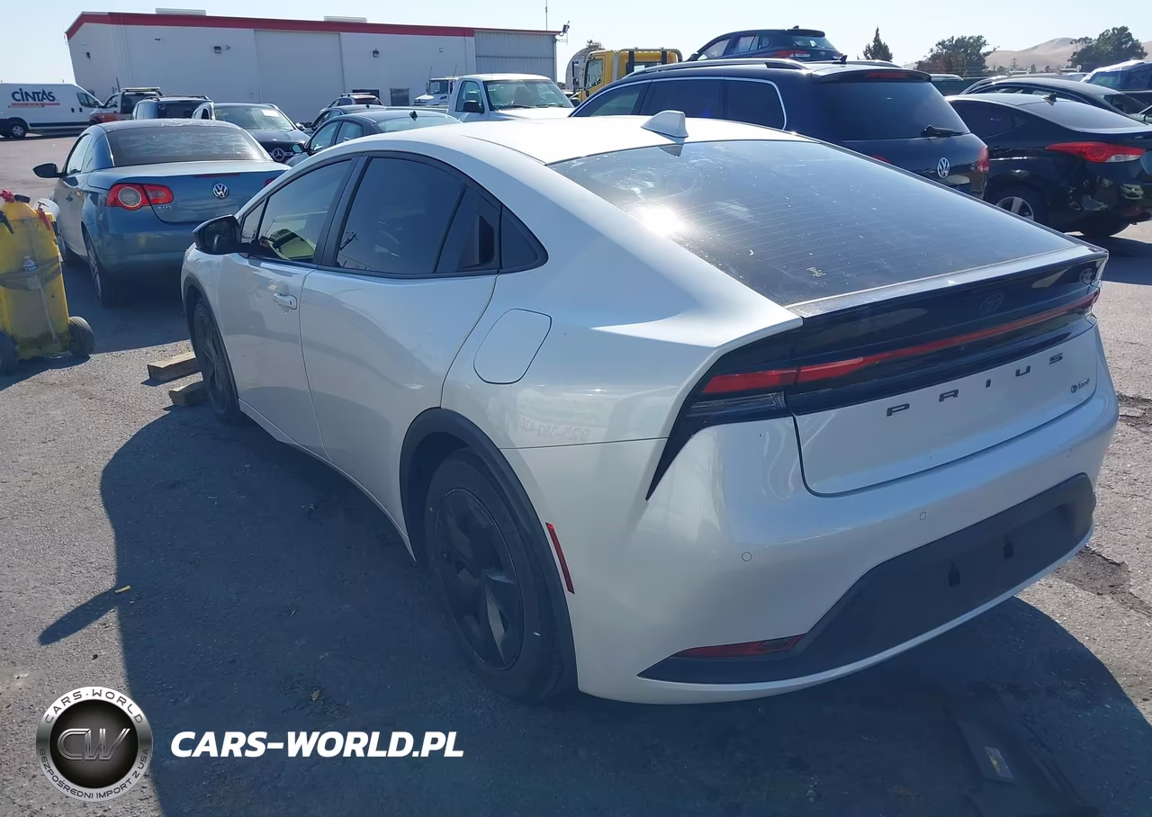 2024 Toyota Prius Le VIN:JTDACAAU3R3029667 - 3