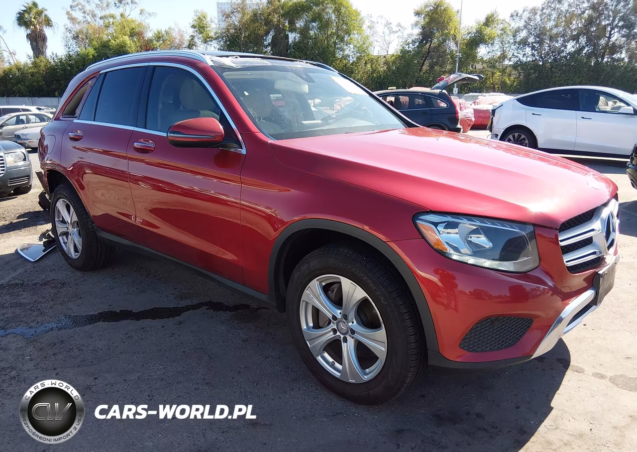 2016 Mercedes-Benz Glc 300 4Matic – zdjęcie 1 z 18