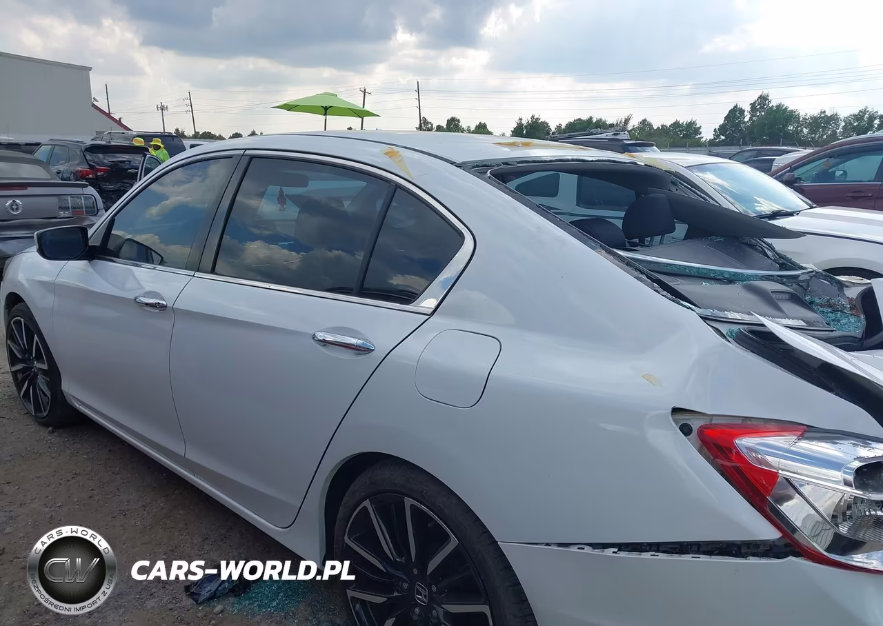 2015 Honda Accord Sport VIN:1HGCR2F53FA243808 - 14