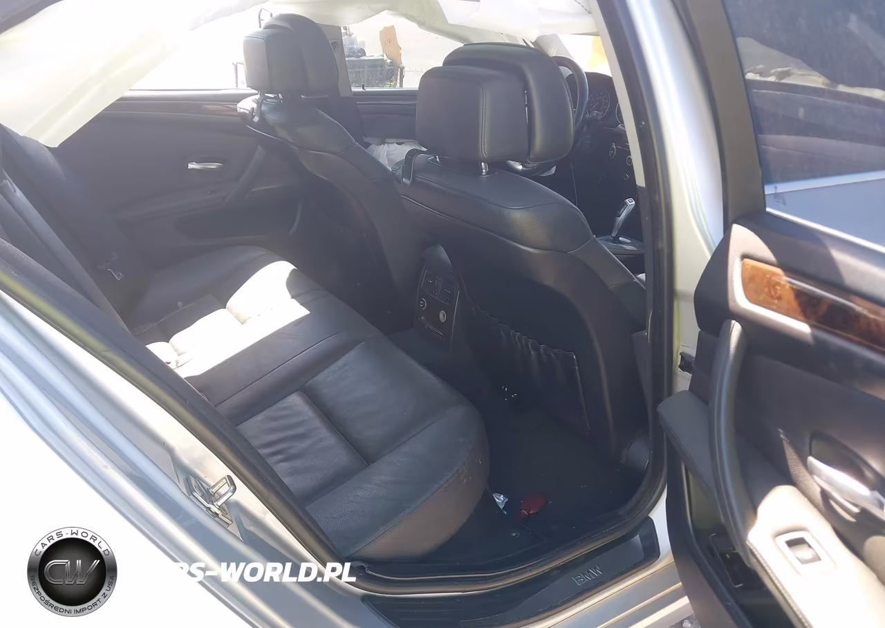 2010 BMW 528I xDrive VIN:WBANV1C57AC388538 - 8