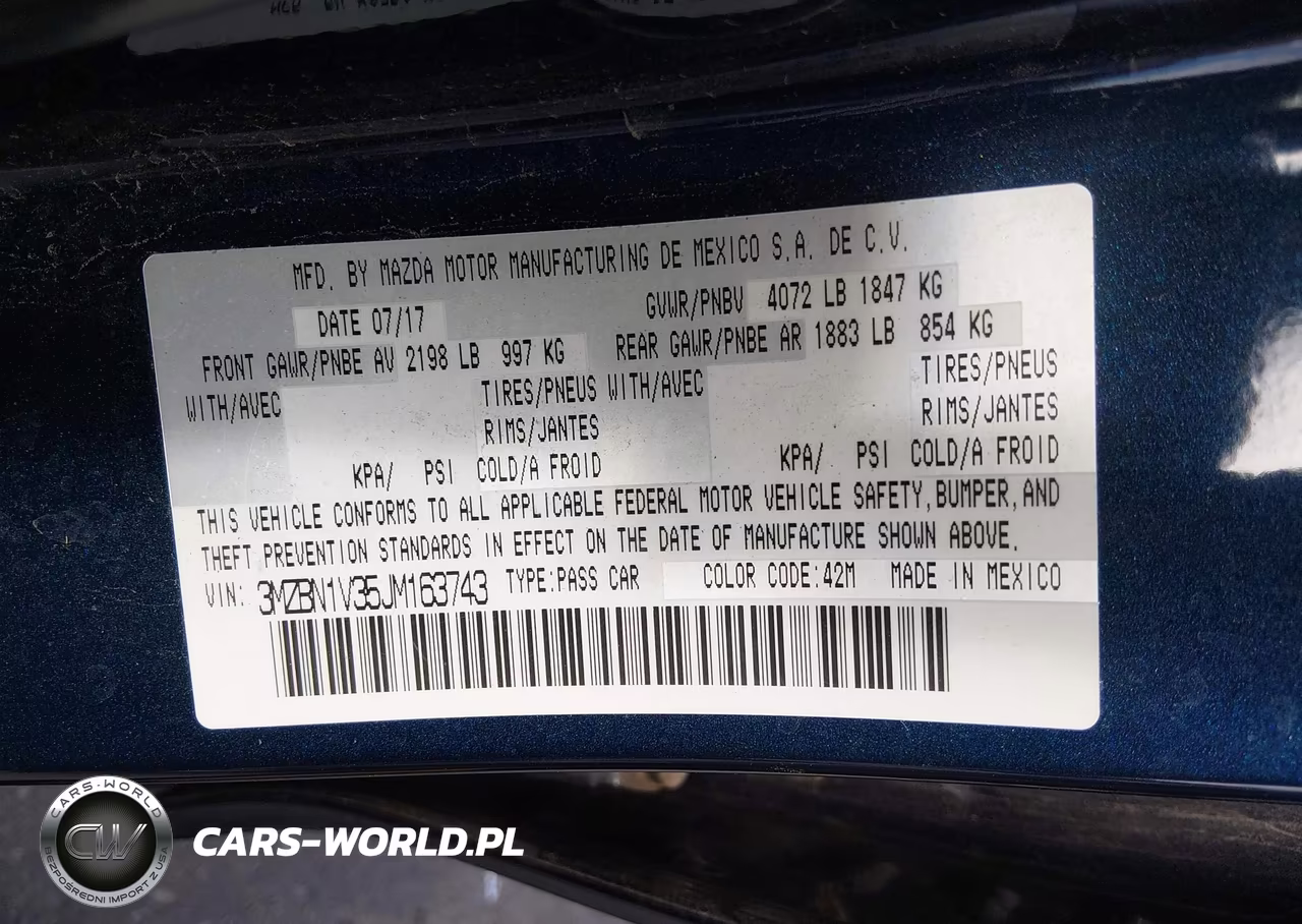 2018 Mazda Mazda3 Touring VIN:3MZBN1V35JM163743 - 9