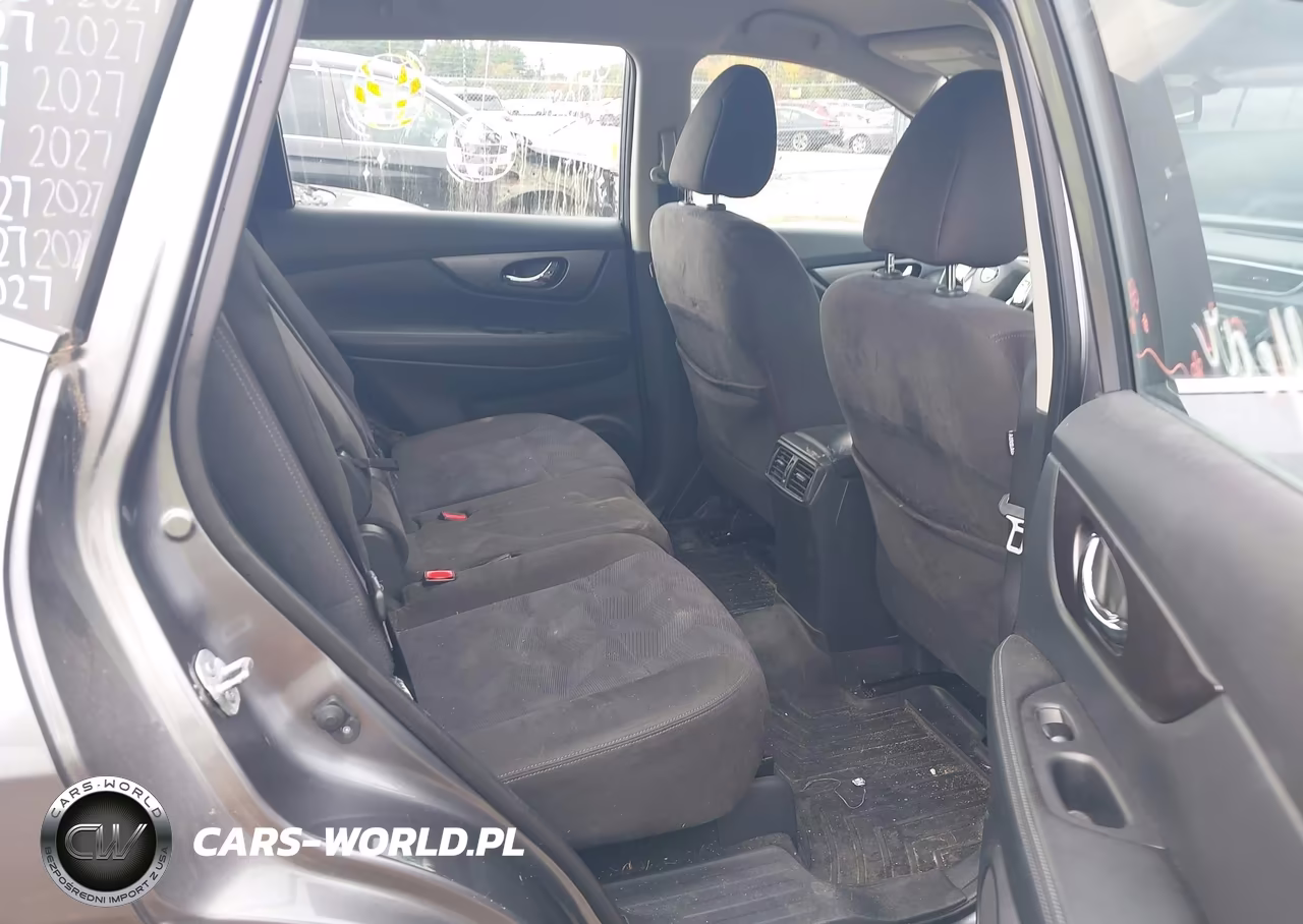 2015 Nissan Rogue S VIN:KNMAT2MV8FP565111 - 8