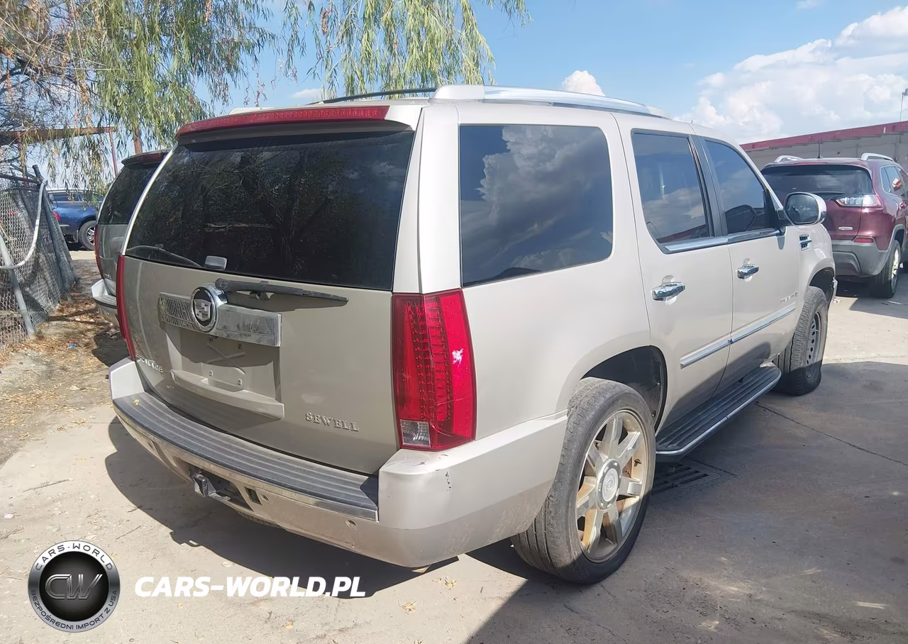 2007 Cadillac Escalade VIN:1GYFK63827R299922 - 4
