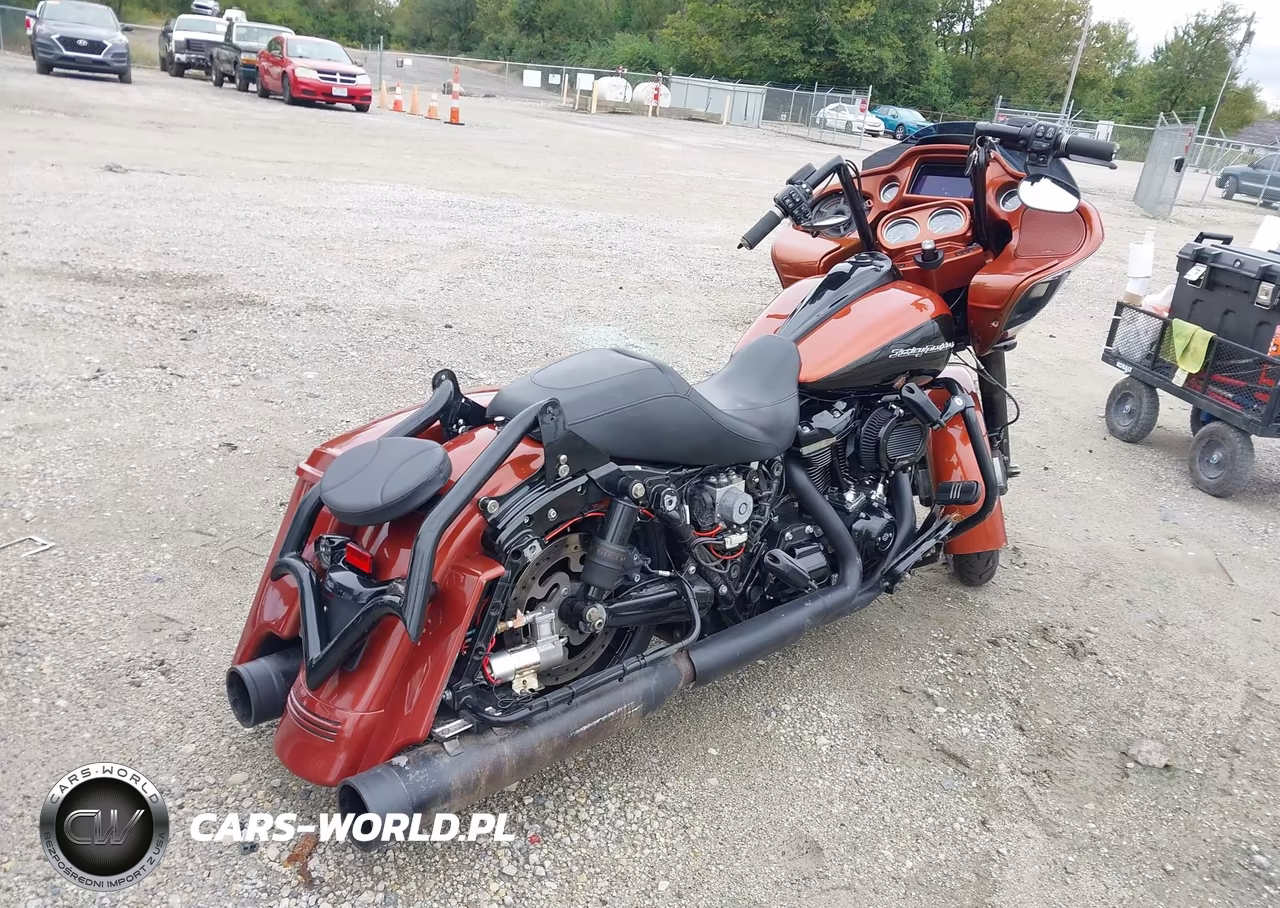 2020 Harley-Davidson Fltrxs VIN:1HD1KTP18LB607320 - 4