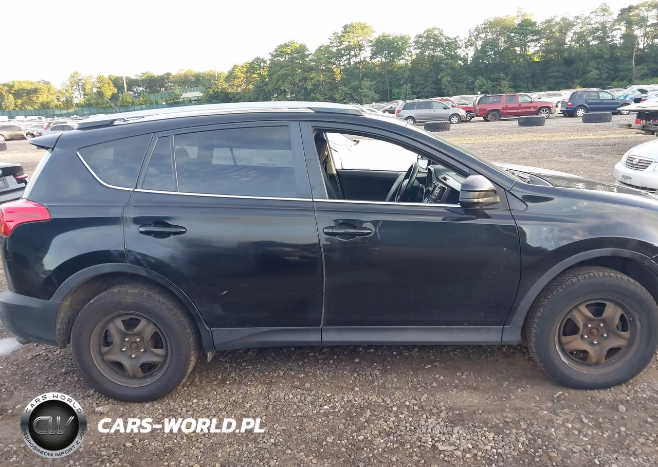 2015 Toyota Rav4 Le VIN:2T3BFREV4FW324766 - 13