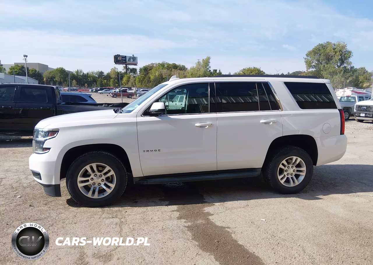 2017 Chevrolet Tahoe Ls VIN:1GNSCAEC5HR274561 - 15
