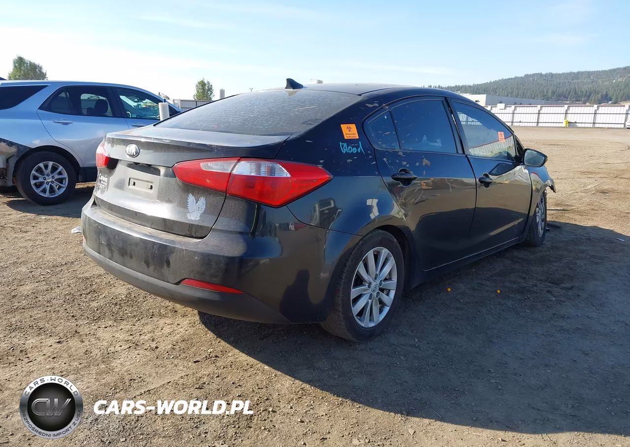 2016 Kia Forte Lx VIN:KNAFX4A6XG5476136 - 4