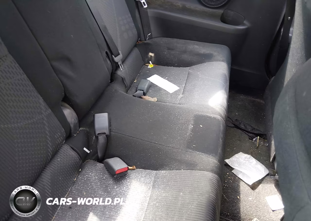 2011 Scion Tc VIN:JTKJF5C73B3015837 - 8