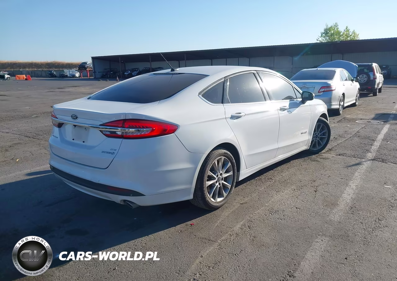 2017 Ford Fusion Hybrid Se VIN:3FA6P0LU7HR385403 - 4