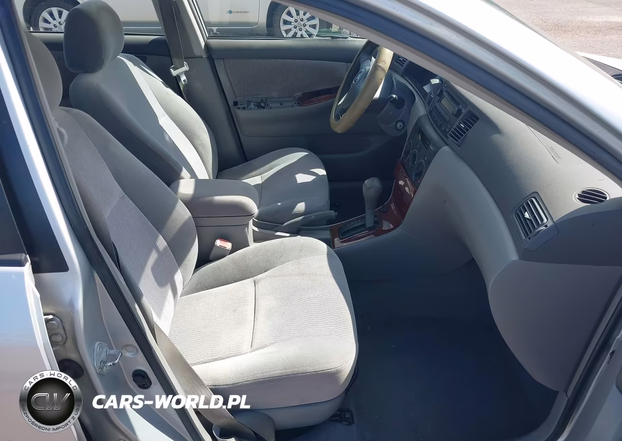 2005 Toyota Corolla Le VIN:1NXBR32E35Z458538 - 5