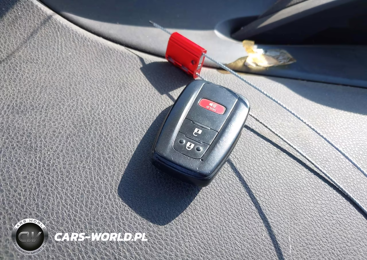 2018 Toyota Prius Two VIN:JTDKBRFU1J3589920 - 11
