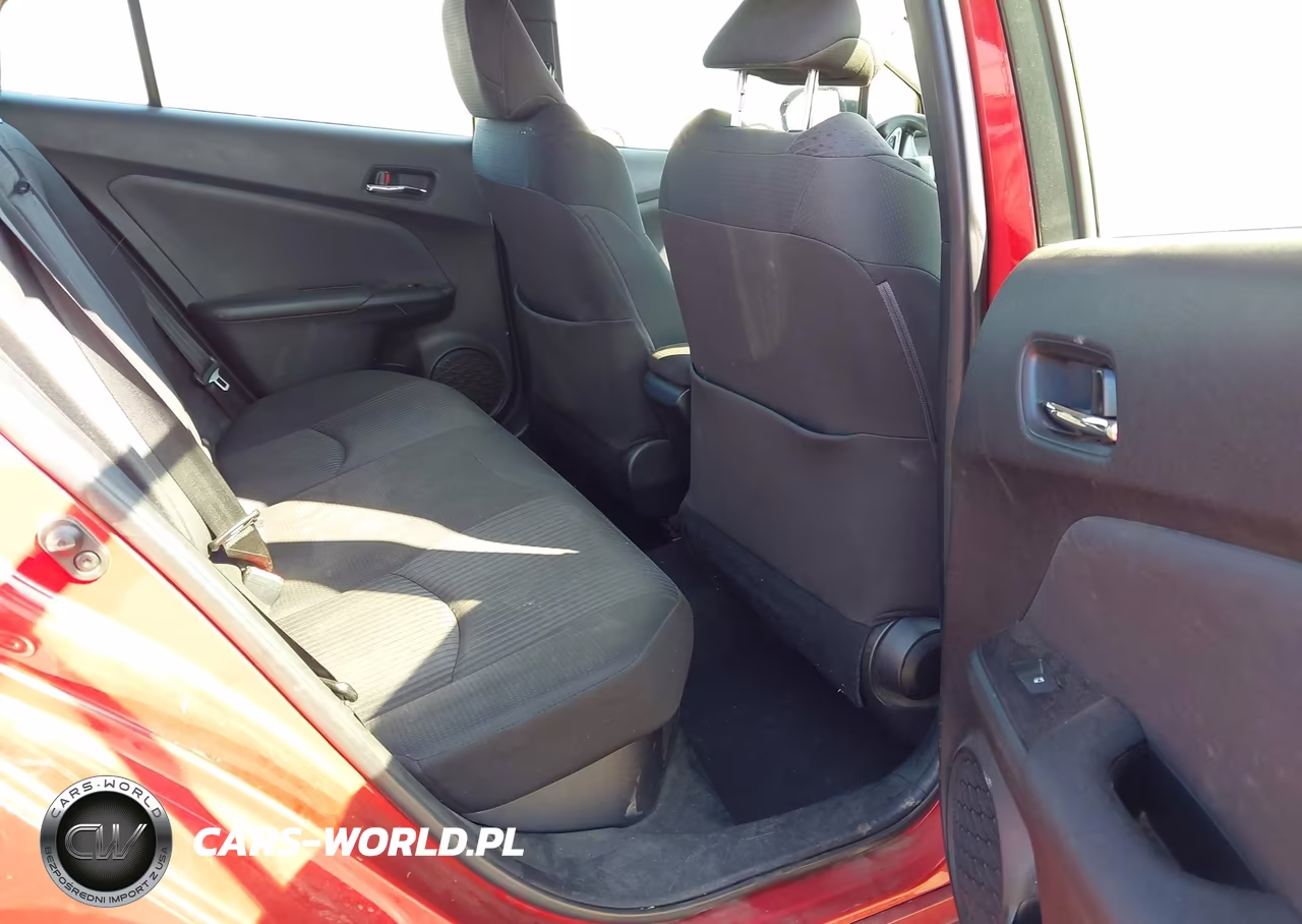 2018 Toyota Prius Two VIN:JTDKBRFU1J3589920 - 8