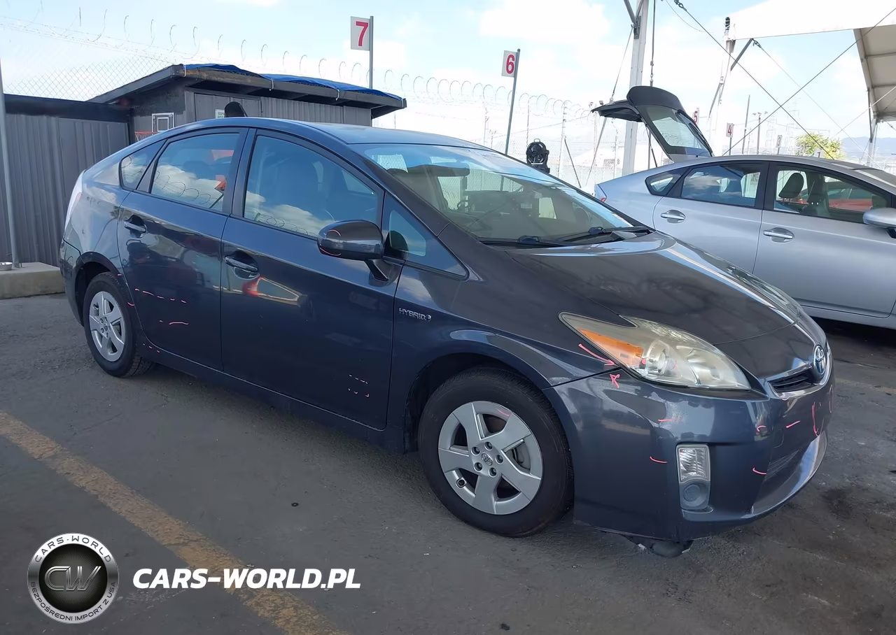 2011 Toyota Prius Two – zdjęcie 1 z 15