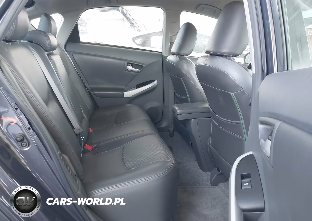 2011 Toyota Prius Two VIN:JTDKN3DU0B0287643 - 8
