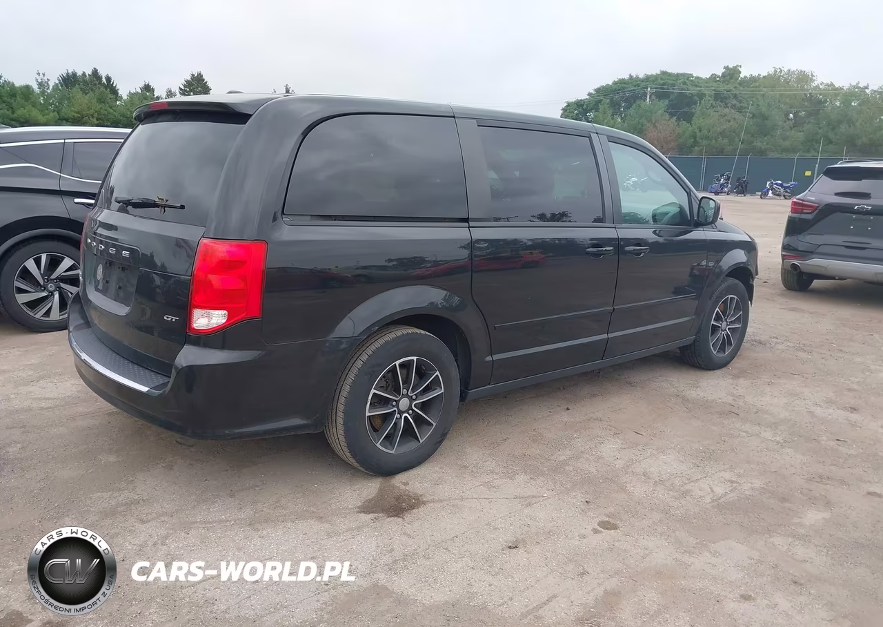 2017 Dodge Grand Caravan Gt VIN:2C4RDGEG8HR646947 - 4