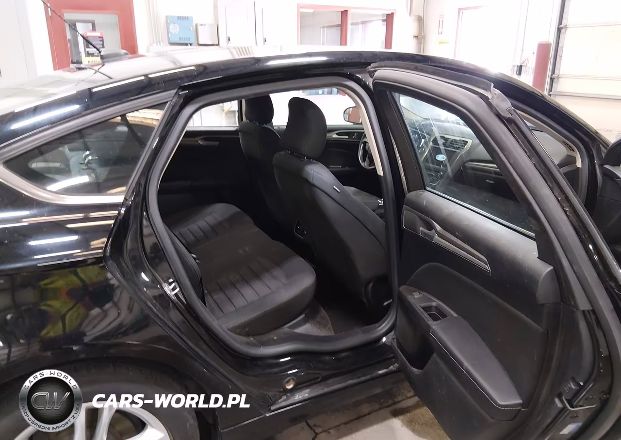 2018 Ford Fusion Se VIN:3FA6P0HD0JR187731 - 8