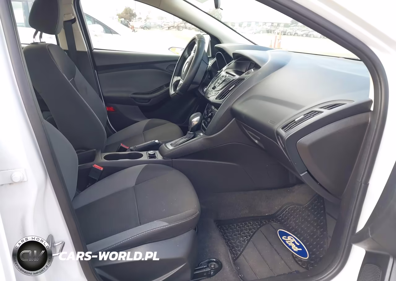 2014 Ford Focus S VIN:1FADP3E27EL374965 - 5