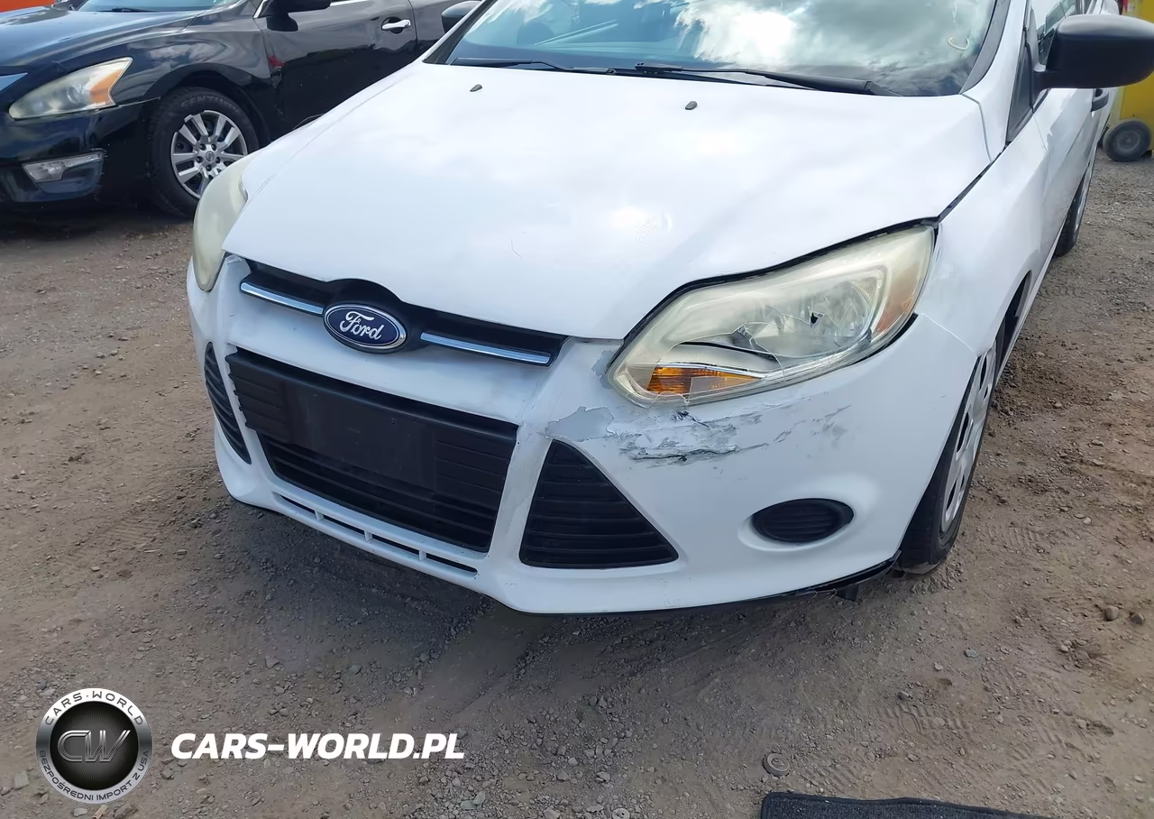 2014 Ford Focus S VIN:1FADP3E27EL374965 - 6