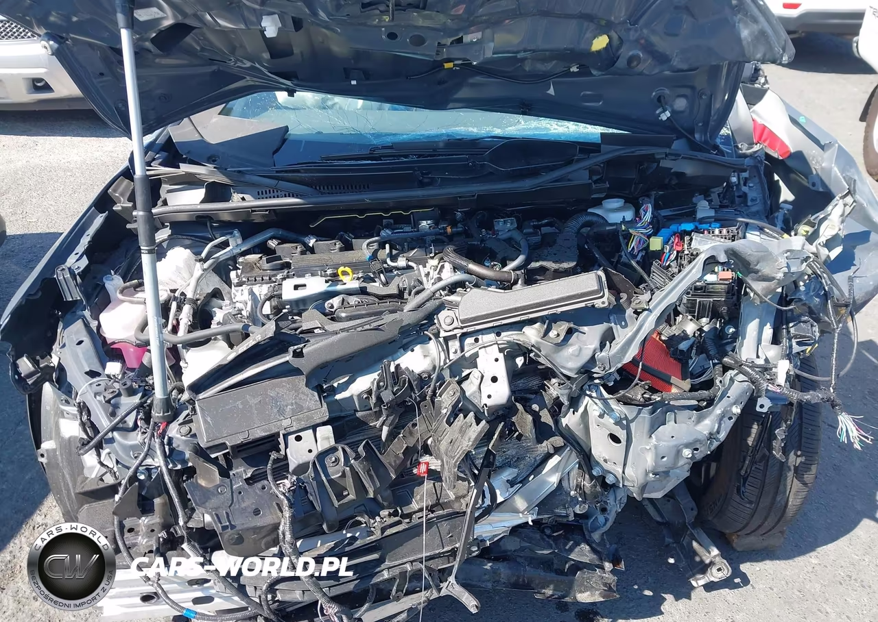 2025 Toyota Prius Le VIN:JTDACAAU0S3051695 - 10