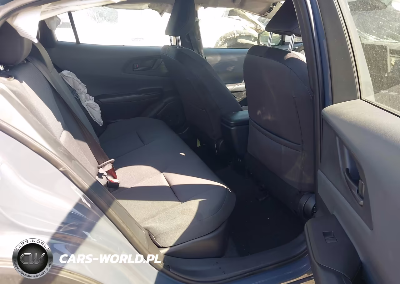 2025 Toyota Prius Le VIN:JTDACAAU0S3051695 - 8