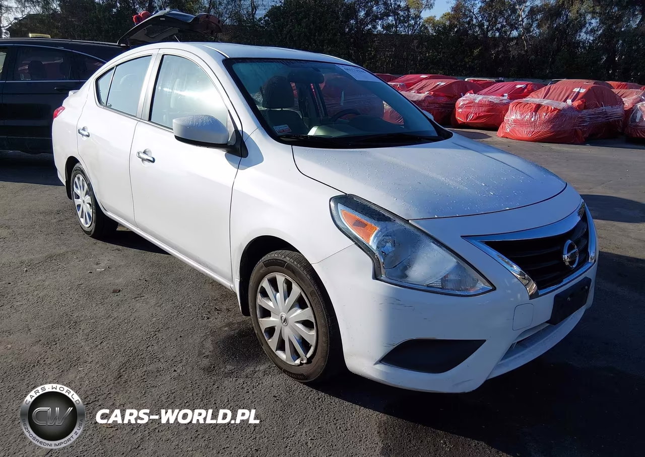 2015 Nissan Versa 1.6 Sv