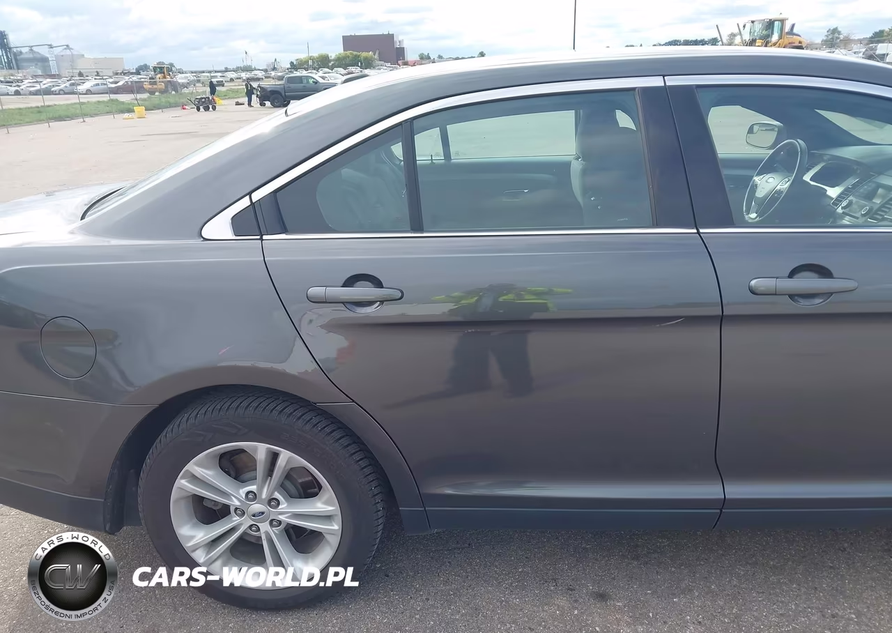 2017 Ford Taurus Sel VIN:1FAHP2H82HG109086 - 18