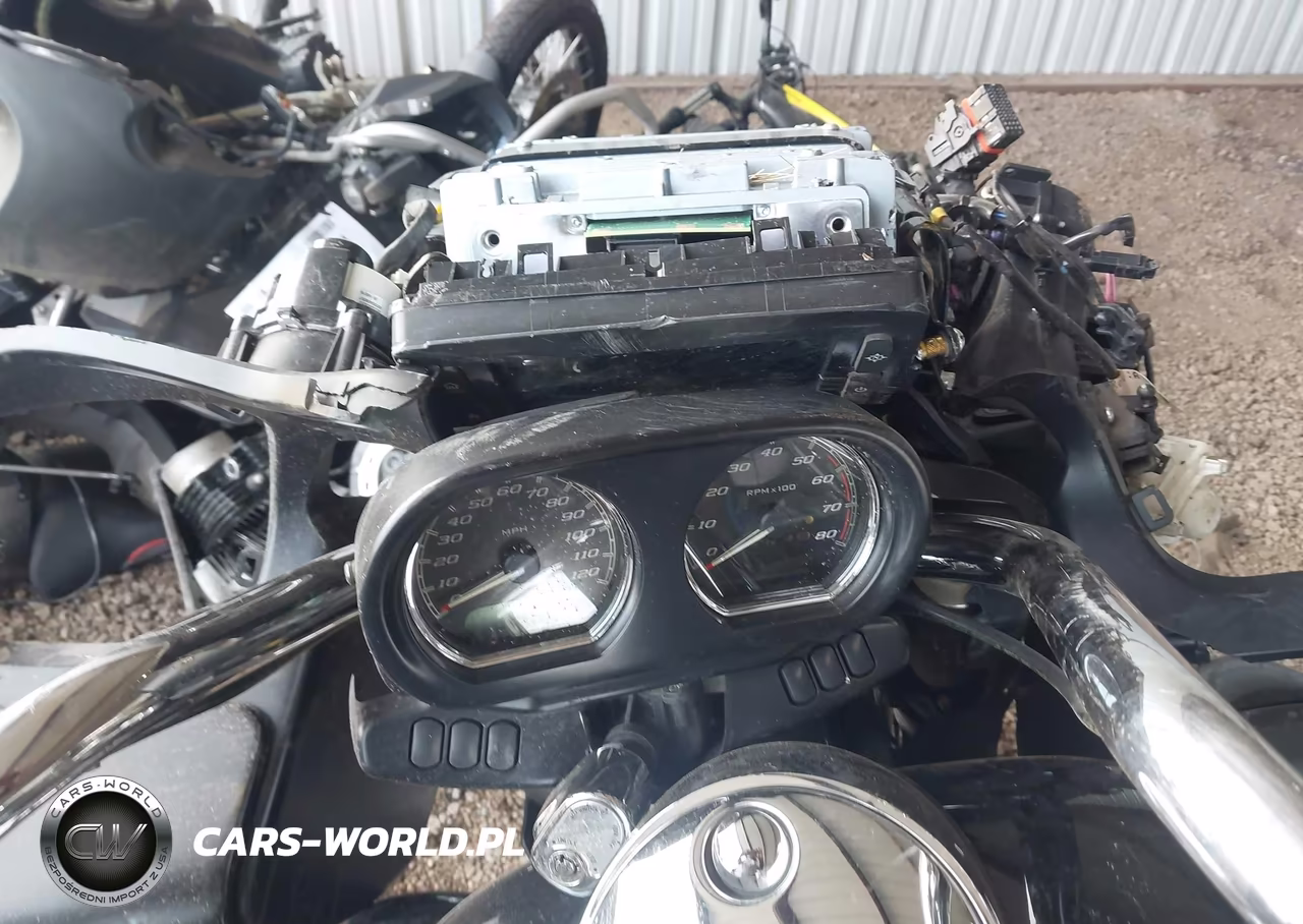 2016 Harley-Davidson Fltru VIN:1HD1KGL13GB604022 - 7