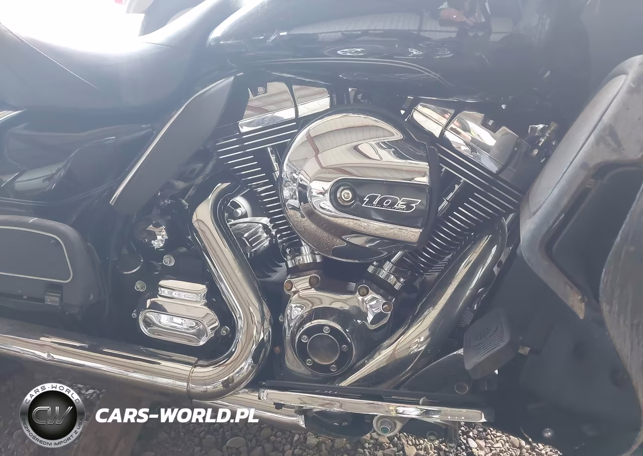 2016 Harley-Davidson Fltru VIN:1HD1KGL13GB604022 - 8
