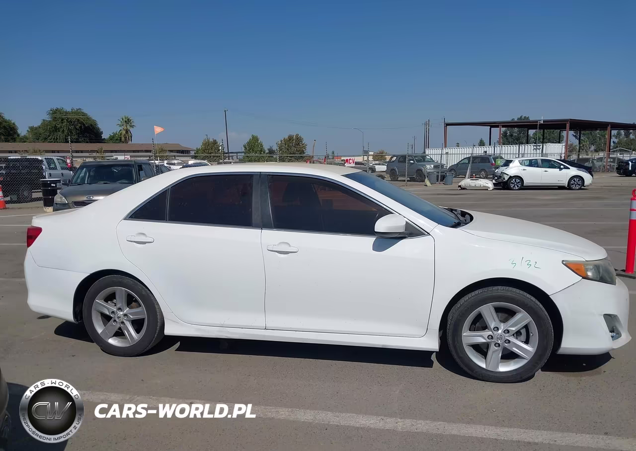 2014 Toyota Camry Se VIN:4T1BF1FK8EU436872 - 13