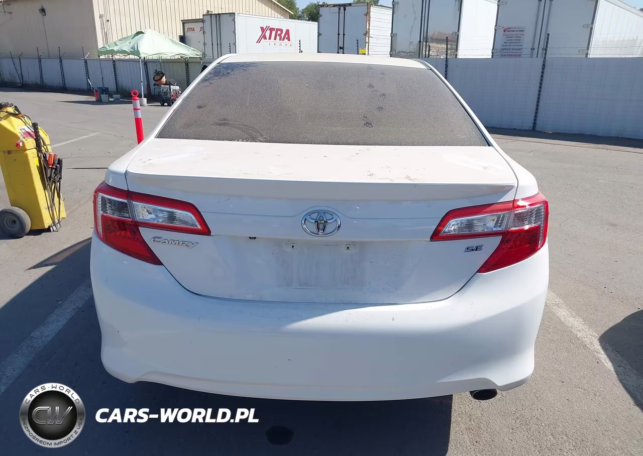 2014 Toyota Camry Se VIN:4T1BF1FK8EU436872 - 16