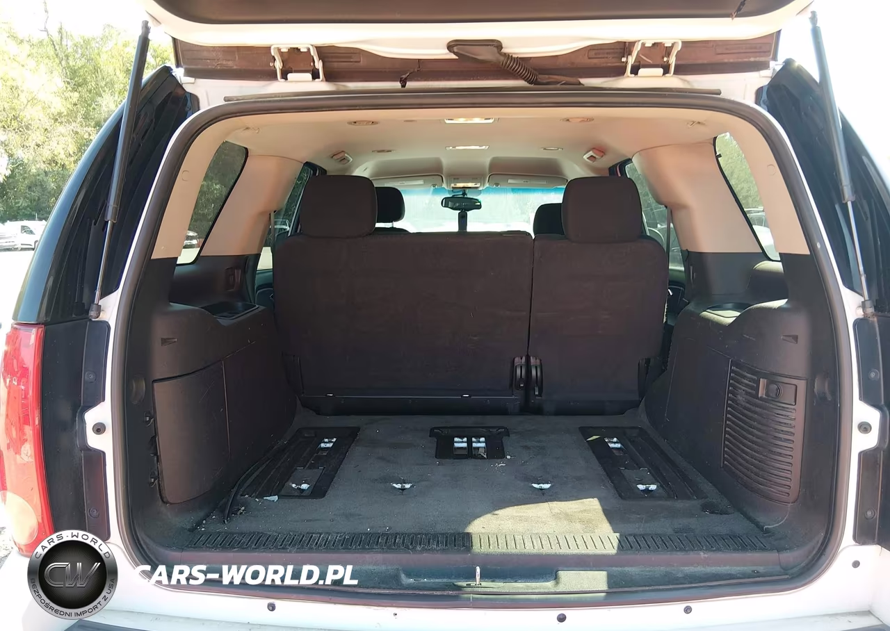 2011 GMC Yukon Sle VIN:1GKS2AE02BR228456 - 17