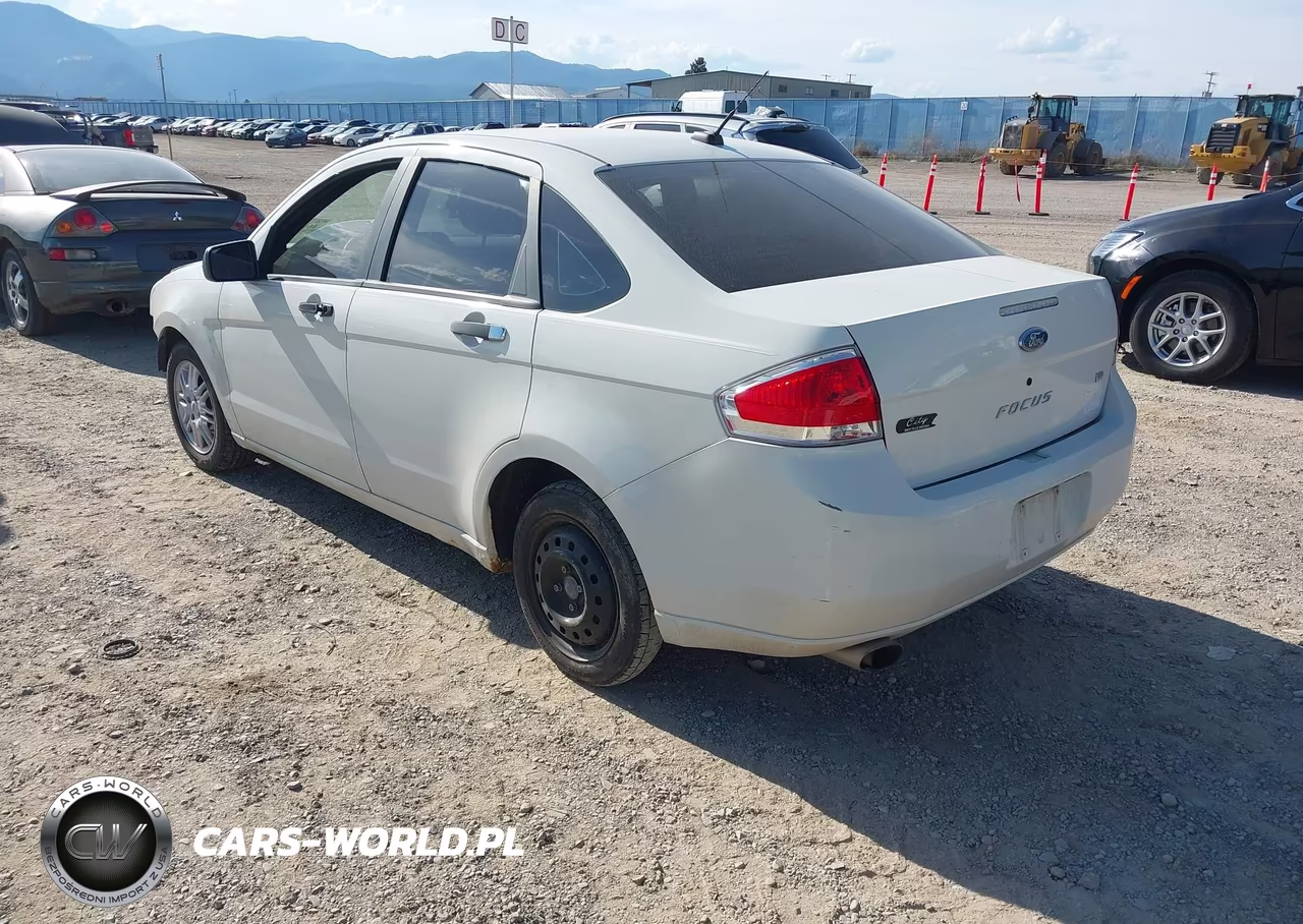 2009 Ford Focus Se VIN:1FAHP35N09W236877 - 3