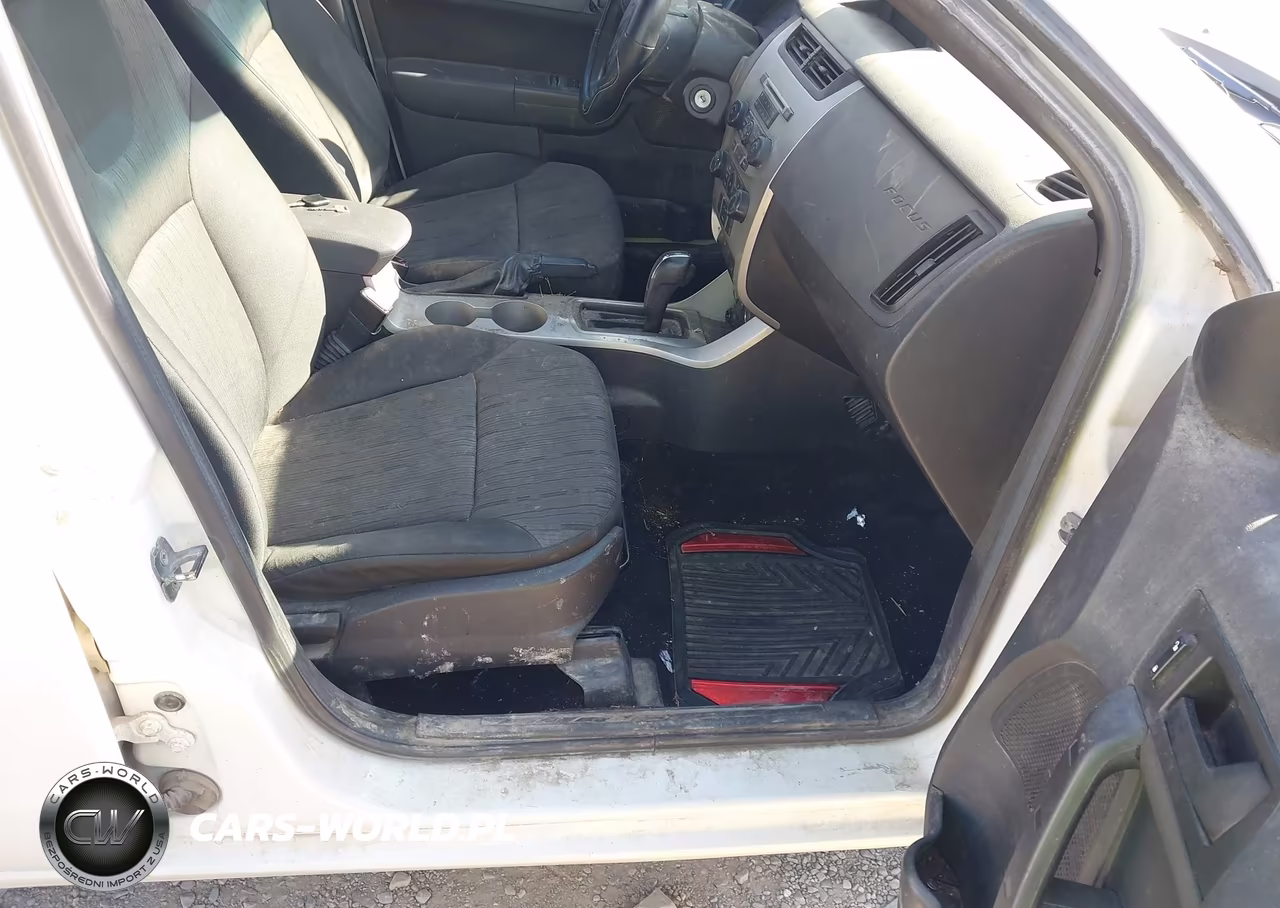 2009 Ford Focus Se VIN:1FAHP35N09W236877 - 5