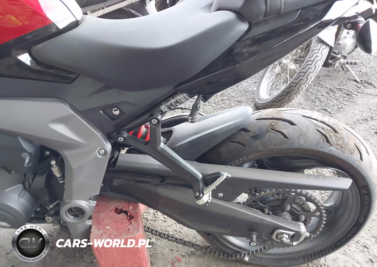 2025 Triumph Motorcycle Daytona 660 VIN:SMTL23UF0STCC9674 - 14