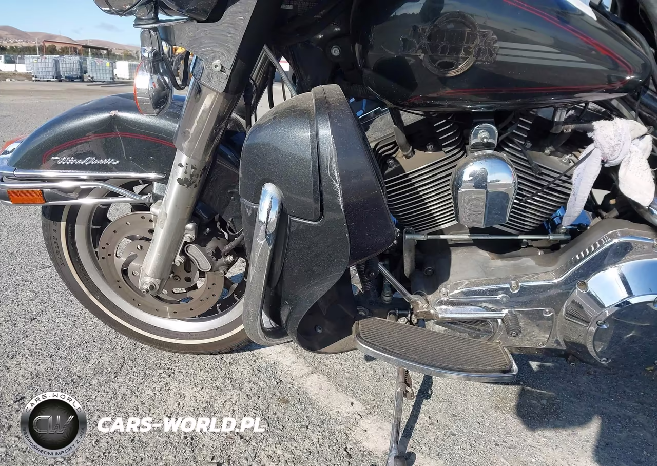 2006 Harley-Davidson Flhtcui VIN:1HD1FCW136Y678254 - 14