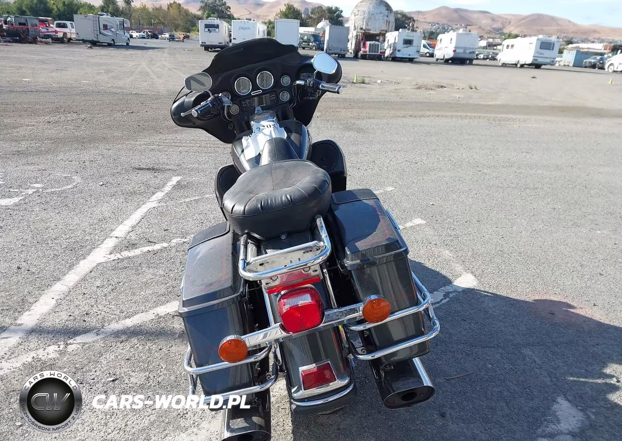 2006 Harley-Davidson Flhtcui VIN:1HD1FCW136Y678254 - 6
