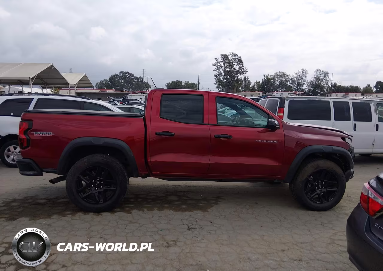 2025 Chevrolet Colorado Trail Boss VIN:1GCPTEEK6S1167585 - 13