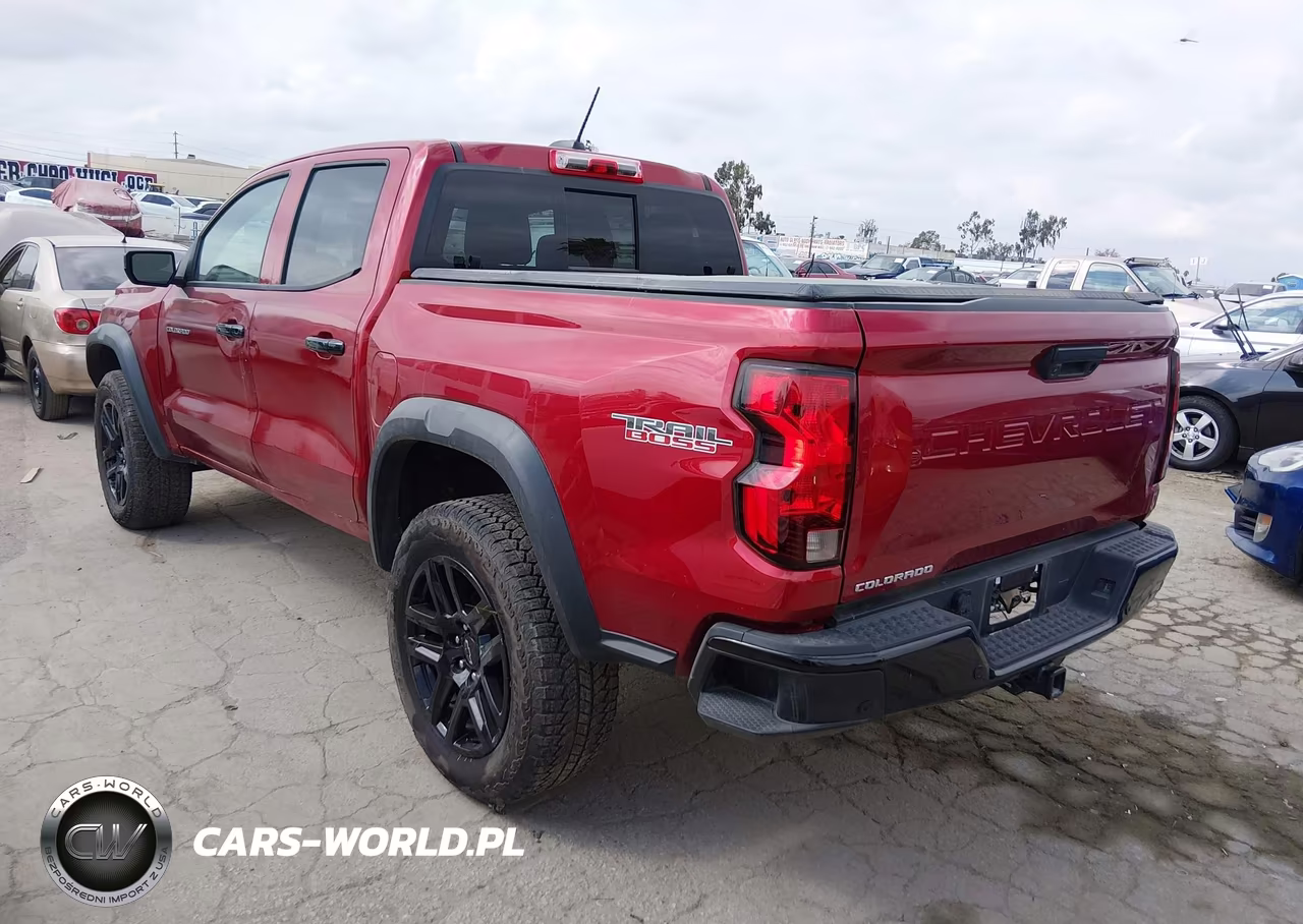 2025 Chevrolet Colorado Trail Boss VIN:1GCPTEEK6S1167585 - 3