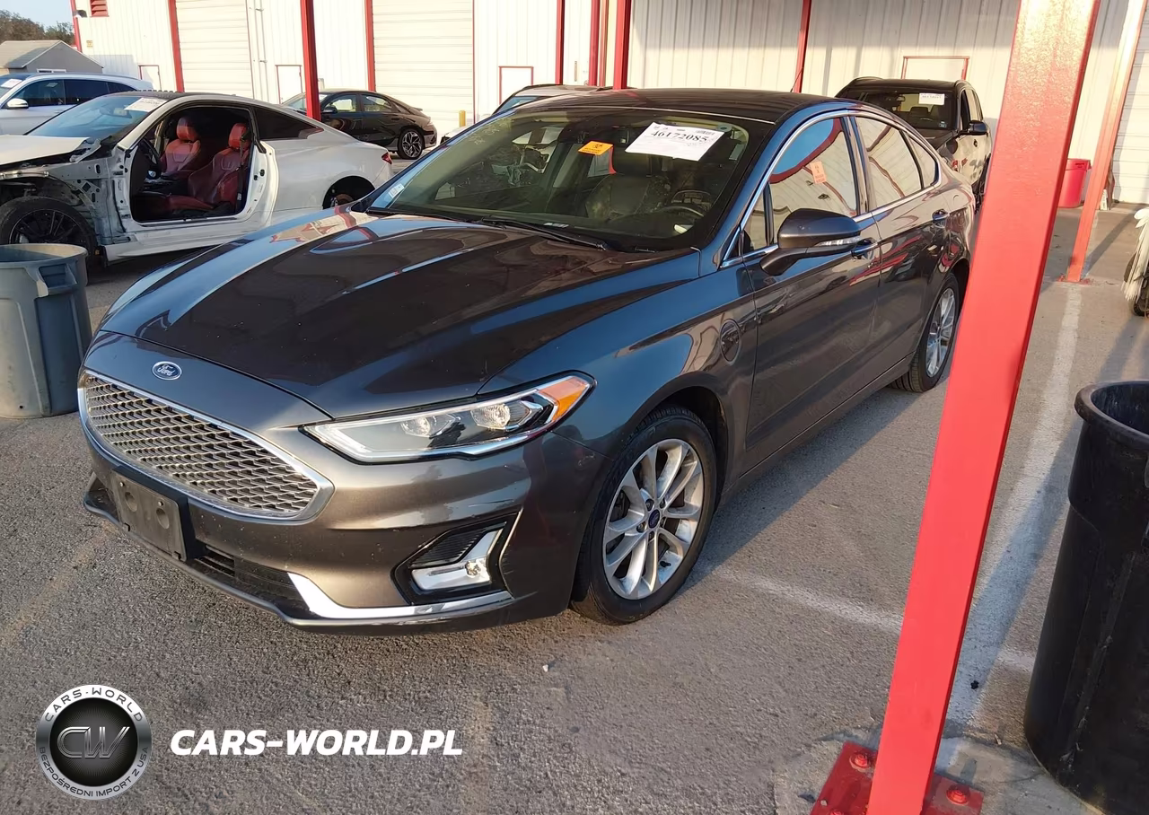 2019 Ford Fusion Energi Titanium VIN:3FA6P0SU9KR114576 - 2