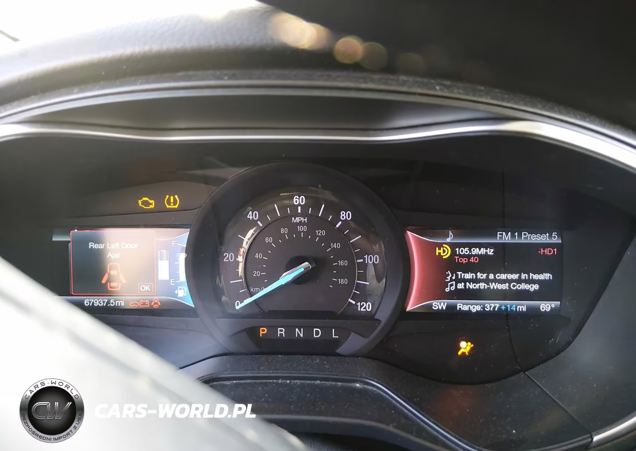 2019 Ford Fusion Energi Titanium VIN:3FA6P0SU9KR114576 - 7