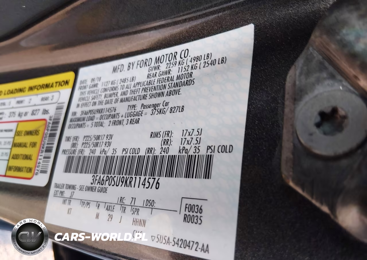 2019 Ford Fusion Energi Titanium VIN:3FA6P0SU9KR114576 - 9