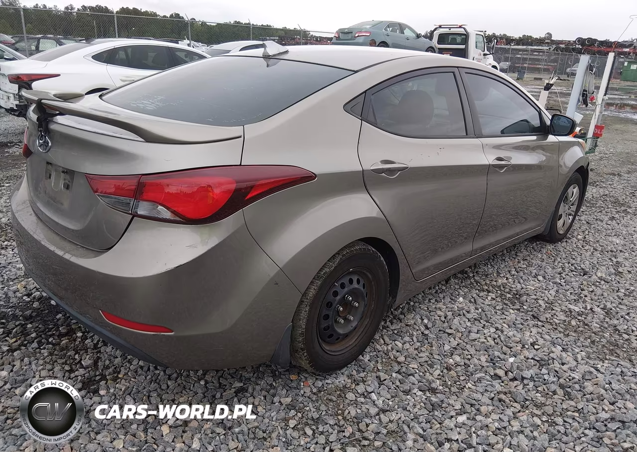 2016 Hyundai Elantra Se VIN:5NPDH4AE5GH742189 - 4