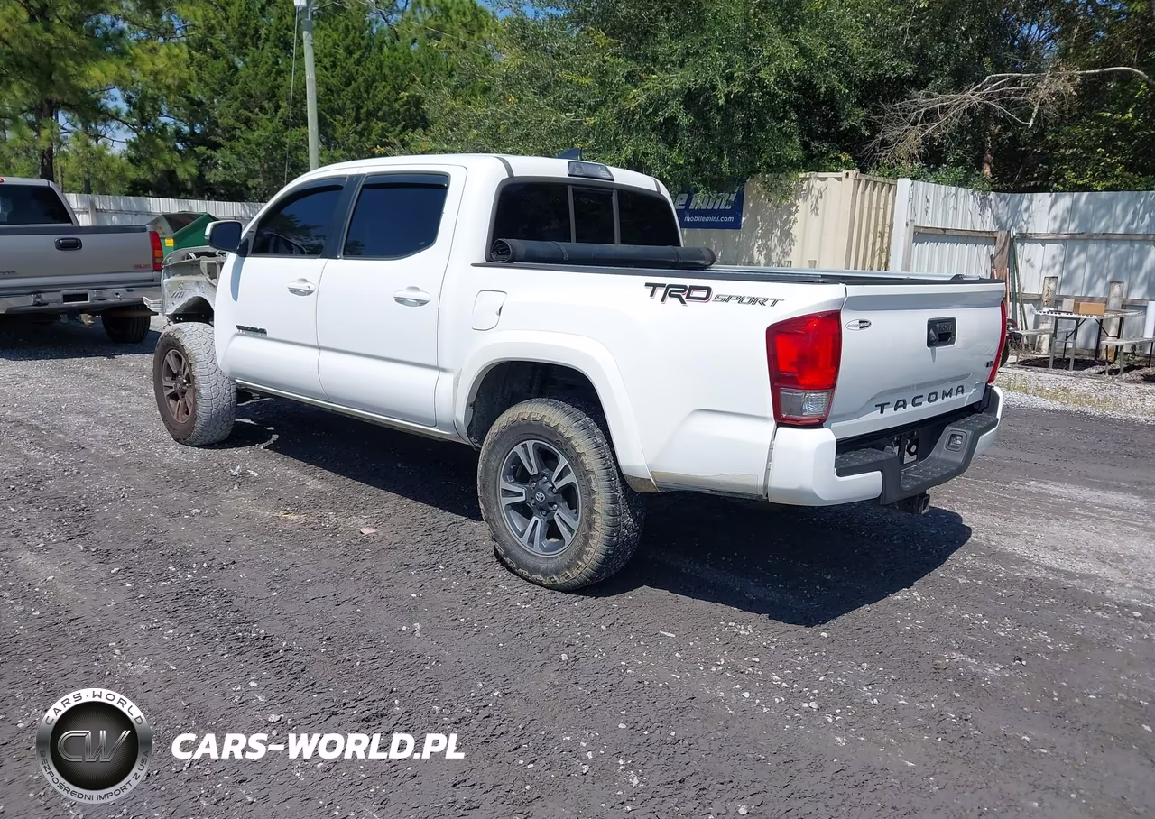 2016 Toyota Tacoma Trd Sport VIN:5TFAZ5CN9GX004323 - 3